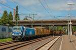 388 007-7 CD Cargo mit Containerzug in Hamburg Harburg, August 2025.