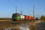 193 760 der ELL ist zur Zeit an CD Cargo vermietet. Mit einem Containerzug am Haken rollt der Vectron am 18.01.26 durch Wittenberg-Labetz Richtung Dessau.