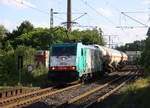 Die Cobra 2814  kommt als Umleiter mit einem gemischten Güterzug aus Antwerpen-Noord(B) nach Köln-Gremberg(D)  und kommt aus Richtung