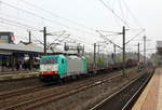 Die Cobra 2822 kommt mit einem gemischten Güterzug aus Antwerpen-Nord(B) nach Köln-Gremberg(D) und kommt aus Richtung 