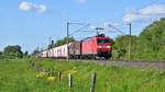 DB Cargo 185 035 mit gemischtem Güterzug in Richtung Osnabrück (Hüde, 13.05.19).