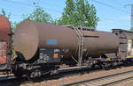 Kesselwagen vom Einsteller GATX Austria mit deutscher Registrierung mit der Nr. 37 RIV 80 D-GATXA 7873 651-9 Zaces (UN-Nr.: 80/3145 = Alkylphenole, flüssig, N.A.G. einschließlich C2-C12-Homologe) am 13.06.19 in einem gemischten Güterzug Saarmund Bahnhof.