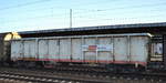 Offener Drehgestell-Güterwagen vom Einsteller Rail Cargo Wagon - Austria GmbH mit der Nr. 31 TEN-RIV 81 A-RCW 5380 215-8 Eanos in einem gemischten Güterzug am 10.12.19 Bf. Flughafen Berlin Schönefeld.