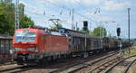 DB Cargo AG [D] mit  193 389  [NVR-Nummer: 91 80 6193 389-4 D-DB] und gemischtem Güterzug am 17.06.20 Berlin Hirschgarten.