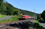 187 120 + 152 008 mit einem gemischten Güterzug, am 29.06.2019 am BÜ  Leinetal  zwischen Kreiensen und Freden(Leine)