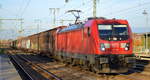 DB Cargo AG [D] mit  187 106  [NVR-Nummer: 91 80 6187 106-0 D-DB] und gemischtem Güterzug Richtung Rangierbahnhof Seddin am 24.11.20 Bf.