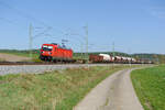 187 191 mit einem gemischten Güterzug bei Oberdachstetten Richtung Würzburg, 25.04.2020