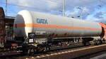 Niederländisch registrierter Druckgaskesselwagen vom Einsteller GATX Rail Austria GmbH mit der Nr.