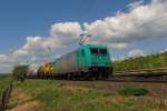 DB 185 607-9 mit dem FIR 51361 von Gremberg nach Nrnberg Rbf, bei Erbach (Rheingau); 13.05.2011