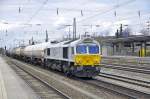 247 049 eine Class 66 ist mit dem Mhldorfer Gterzug am Heimeranplatz in Mnchen am 16.4.2013 unterwegs.