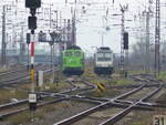 HSL 151 138-5 + CTL 186 264-8 am 26.11.2021 beim pausieren in Großkorbetha Rbf.