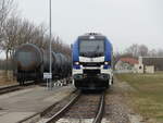 InfraLeuna 566 (90 80 2159 232-8 D-RCM) mit Kesselwagen aus Großkorbetha, am 04.03.2022 im Tanklager Emleben.