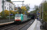 Die Cobra 2837 kommt aus Richtung Köln,Aachen-Hbf und fährt durch Aachen-Schanz mit einem Güterzug aus Köln-Gremberg(D) nach Antwerpen-Noord(B) und fährt in Richtung