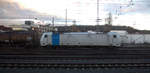 186 291-1 von Lineas/Railpool fährt mit einem Güterzug aus Antwerpen-Noord(B) nach Köln-Gremberg bei der Ausfahrt aus Aachen-West und fährt in Richtung