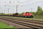 261 081-4 (Voith Gravita) DB rangiert zwei Güterwagen an eine mit Schotter beladene Flachwagen-Gruppe auf einem Abstellgleis im Bahnhof Großkorbetha auf der Bahnstrecke Halle–Bebra