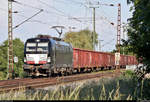 Hochbordwagenzug mit 193 644-2 (X4 E - 644 | Siemens Vectron) der Mitsui Rail Capital Europe GmbH (MRCE), vermietet an die DB Fahrwegdienste GmbH, fährt durch die Saaleaue bei Angersdorf auf der Bahnstrecke Halle–Hann. Münden (KBS 590) Richtung Angersdorf.
[2.6.2020 | 18:23 Uhr]