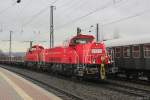 265 011-7 und 265 004 Voith Gravita fuhren am 09.03.2013 neben der V 200 in Witten Hbf vorbei.