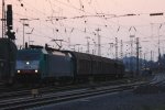 Die Cobra 2814 fhrt mit einem langen Papierzug aus Kln-Gremberg nach Zeebrugge(B) am Ende fhrt 151 153-4 von Railion als Schubhilfe bis zum Gemmenicher-Tunnel bei der Ausfahrt von Aachen-West und