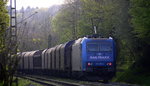 Ein Nachschuss von der 185 510-5 von Railtraxx fährt als Schubhilfe sie schiebt einem schweren Coilzug aus Linz Voestalpine(A) nach Antwerpen Waaslandhaven(B) bis zum Gemmenicher-Tunnel.