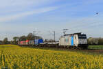 E 186 182-2 (Railpool / LINEAS) mit einem G�terzug in Meerbusch B�singhoven, 8. April 2026
