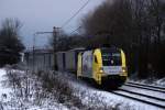 ES 64 U2-010 mit KLV durch Hannover Ahlten am 30.01.2010