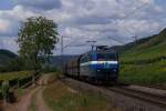 NIAG 145 086-5 mit einem Kohlezug nach Moers in Pommern an der Mosel am 25.07.2011
