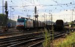 Die Cobra 2841 fhrt mit einem Coilzug aus Linz Voestalpine(A) nach Genk-Goederen(B) bei der Ausfahrt aus Aachen-West und fhrt in Richtung Montzen/Belgien bei Sonne mit Wolken am 7.7.2012.