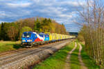 383 009 CD Cargo '1918-2018 CD Cargo' mit einem leeren Gigawood Holzzug bei Postbauer-Heng Richtung N�rnberg, 18.04.2022