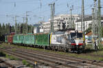 Die von EP Cargo eingesetzte Alpha Trains 6193 591 mit einem Holzzug, M�nchen Ost, 13.08.2026