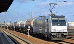 RTB CARGO GmbH mit der Rpool 185 716-8 und Ganzzug Gasdruckkesselwagen am 08.03.18 Bf. Flughafen Berlin-Schönefeld.