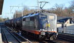 Hectorrail 162.010 (91 80 6 151 063-5-D-HCTOR)  Biberkopf  mit Kesselwagenzug (Dieselkraftstoff) aus Stendel am 16.01.20 Berlin Buch.