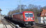 DB Cargo AG [D] mit  187 102  [NVR-Nummer: 91 80 6187 102-9 D-DB] und einem gemischtem Kesselwagenzug am 22.03.21 Berlin Buch.