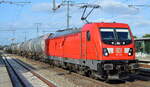 DB Cargo AG [D] mit  187 138  [NVR-Nummer: 91 80 6187 138-3 D-DB] und Kesselwagenzug am 22.09.21 Durchfahrt Bf. Golm (Potsdam).