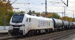 ecco-rail GmbH, Wien [A] mit  159 218  [NVR-Nummer: 90 80 2159 218-7 D-RCM] und Kesselwagenzug (leer) Richtung Stendell am 25.10.21 Durchfahrt Bf. Golm (Potsdam).