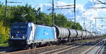 ČD Cargo a.s., Praha [CZ] mit ihrer  388 009-3  [NVR-Nummer: 91 54 7388 009-3 CZ-ČDC] und Kesselwagenzug am 21.09.22 Durchfahrt Bahnhof Golm.