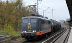 Hectorrail mit  162.007  Name: Beckert (NVR:  91 80 6 151 134-4 D-HRDE ) und einem Kesselwagenzug (leer) Richtung Stendell am 16.11.22 Berlin Buch.