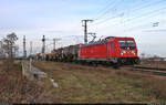 187 156-5 rollt mit Kesselwagen an der Leipziger Chaussee (B 6) auf den Abzweig Halle Thüringer Bahn zu.

🧰 DB Cargo
🕓 30.12.2022 | 14:44 Uhr