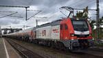 Mitteldeutsche Eisenbahn GmbH, Schkopau [D] mit der Eurodual Lok   159 217-9  [NVR-Nummr: 90 80 2159 217-9 D-RCM] und einem Ganzzug Druckgaskesselwagen (Vinylchlorid, stabilisiert) am 07.11.23