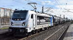 Raildox GmbH & Co. KG, Erfurt [D] mit der Railpool Lok  187 315-7  [NVR-Nummer: 91 80 6187 315-7 D-Rpool] und einem Kesselwagenzug durchfährt am 23.02.24 den Bahnhof Berlin Hohenschönhausen. Finde ich gut das diese Railpool Lok jetzt eine Firmenfolie trägt.