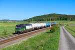 193 735 ELL mit einem Kesselzug bei Oberdachstetten Richtung Ansbach, 14.05.2022