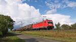 DB Cargo 187 110 (91 80 6187 110-2 D-DB) mit dem mont�glichen (werktags) Erd�lzug Barenburg - Lingen-Holthausen (bei Lembruch, 31.08.2026).
