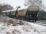 Am 23.12.09 wurden 11 leere franzsische Getreidewagen von der EB 22 vom Bad Langensalza Ost zum Hbf hochgeschoben.