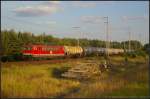 MEG 707 / 155 230 am Abend des 19.07.2013 mit einem Kesselwagen-Zug in der Berliner Wuhlheide