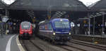 193 793-7 von Rurtalbahn-Cargo  kommt mit einem KLV-Containerzug aus Frankfurt-Höchstadt am Main(D) nach Genk-Goederen(B)und kommt aus Richtung  Köln und fährt durch den Aachener-Hbf in
