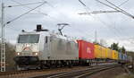 TX Logistik Austria GmbH, Schwechat [A] mit  185 531-1 , Name: Renate, [NVR-Nummer: 93 81 0185 531-1 A-TXL] und KLV-Zug aus Richtung Rostock-Seehafen am 24.01.22 Berlin Wuhlheide.