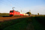 152 072 DB Cargo mit einem KLV-Zug bei Triesdorf Richtung Ansbach, 26.08.2020