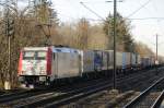 Meine erste  Kombi-Verkehr : 185 664 mit einem gemischten KLV-Transport unterwegs Richtung Rosenheim - Kufstein - Brenner. (Gronsdorf, 03.12.2009).
