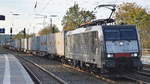 Force One B.V., Rotterdam-Pernis [NL] mit der MRCE Dispo  ES 64 F4-208  [NVR-Nummer: 91 80 6189 208-2 D-DISPO] und Containerzug am 22.10.19 Durchfahrt Bf.