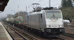 RTB Cargo mit der Railpool Lok  186 536-9  [NVR-Nummer: 91 80 6186 536-9 D-RPOOL] mit Containerzug am 03.12.20 Berlin Hirschgarten.