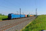 192 011 und 192 010 TXL mit einem Containerzug bei Herrnberchtheim Richtung Würzburg, 16.05.2020